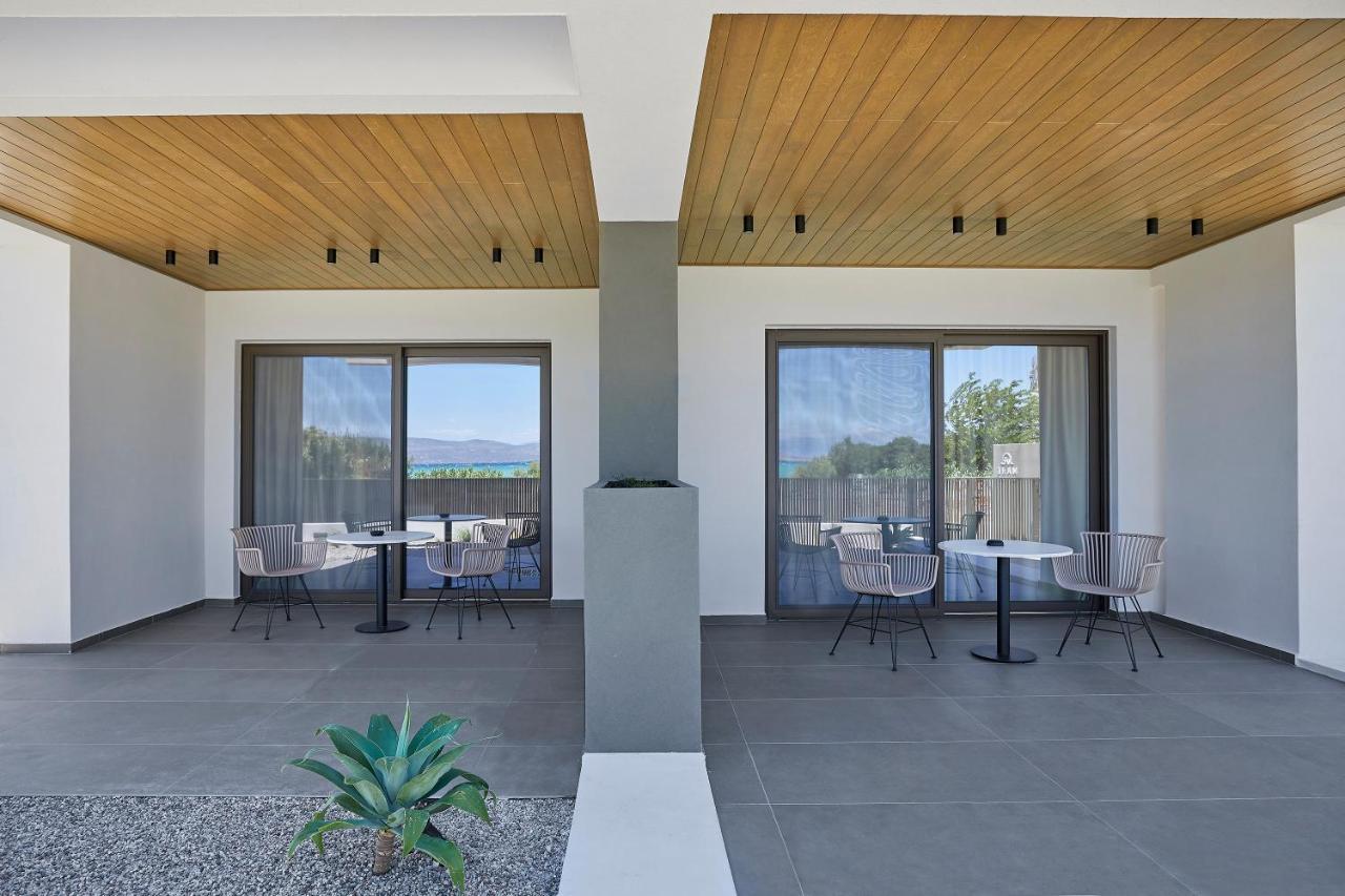 Mare Suites Lechaio Exterior foto