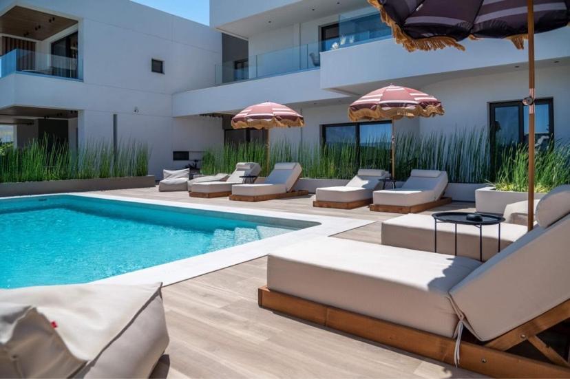 Mare Suites Lechaio Exterior foto
